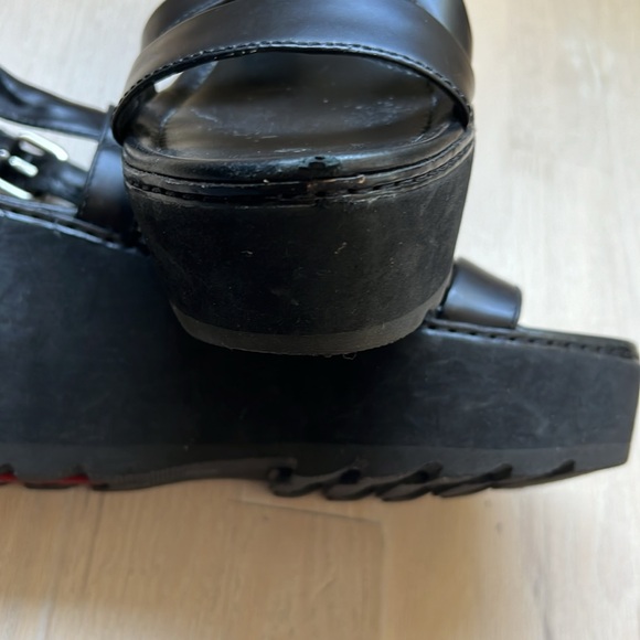Prada sport black platform sandals size 9. Strap is broken. See photos - Picture 8 of 9